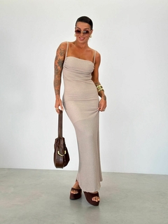 Vestido Ariana na internet