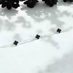 Pulseira 3 Trevos na internet