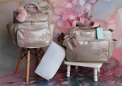 KIT BOLSA DE MATERNIDADE GOLD - TEMA: JARDIM ENCANTADO (3 PEÇAS) - Baby Rug
