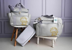KIT BOLSA DE MATERNIDADE GOLD - TEMA: LEÃO (3 PEÇAS) na internet