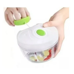 "Picadora Manual Multiusos: Eficiencia, Seguridad y Ahorro de Tiempo en tu Cocina"