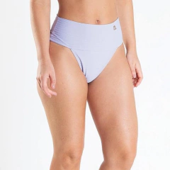 1362 Tanga texturizada cós alto