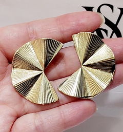 Brinco Leque Folheado a Ouro 18K - comprar online