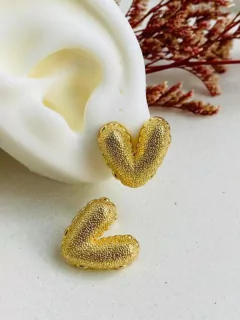 Arete Corazón Mate