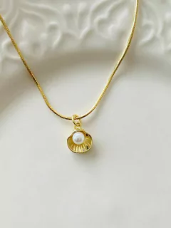Cadena Concha perlita