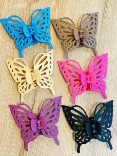 Caimán – Mariposa con puntas