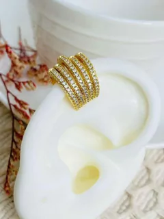 Earcuff Cascabel circones blancos