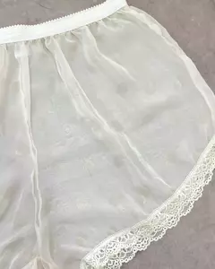 SHORT HELENA en internet