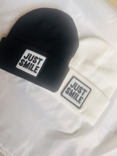 Gorro JUST SMILE - comprar online