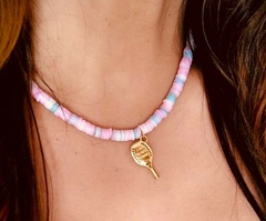 Colar Disco Rosa e Off White Com Pingente Beach Tênnis na internet