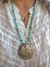 Collar con perlas con medallón