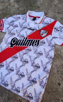 Camiseta River 1997 en internet