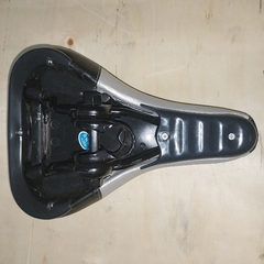Asiento freestyle negro y gris en internet