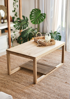 Mesa ratona con revistero