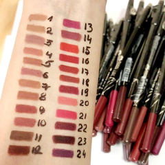 Delineadores de labios Ruby Rose en internet