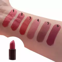Labial Matte Mely en internet