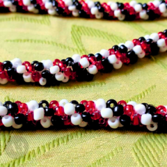 Chicote Espiral Malandro/Cobra Coral - Branco, preto e Vermelho na internet