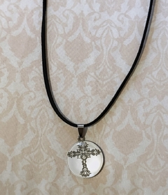 choker skull