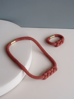 Conjunto Colar e Pulseira Micaela em macramê na internet