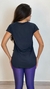 Blusa Tati preta na internet