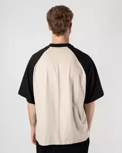 REMERA RAGLAN en internet