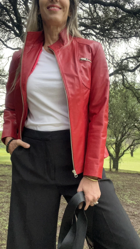 Campera 100% cuero CUEROS EXCLUSIVOS Tahys Talle 2 (S)