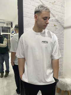 Remera oversize HUOKY DISTRICT