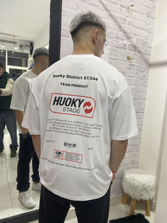 Remera oversize HUOKY DISTRICT