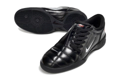 Imagem do CHUTEIRA NIKE TOTAL 90 BLACKII FUTSAL