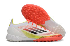 CHUTEIRA ADIDAS F50 PURE VICTORY SOCIETY na internet