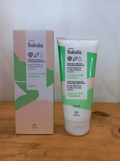 Crema para El Cuerpo "Todo Día" Hojas de limón y guanábana 200ml.