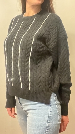 Sweater negro con strass en internet