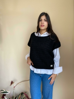 Chaleco oversize en internet
