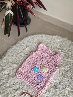 Chalequito rosa pastel con corazoncitos - comprar online