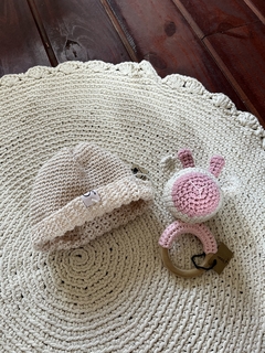 Gorrito rosa nude en internet