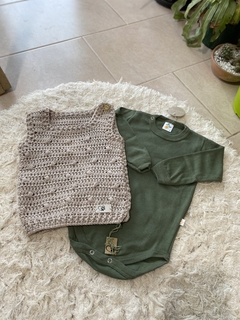 Chalequito beige en internet