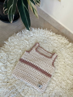 Chalequito bebé en tonos rosas - tienda online