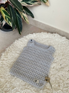 Chalequito bebé gris perla