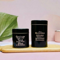 SET LATAS GRABADAS BORDES DORADOS NEGRO FRASES - comprar online