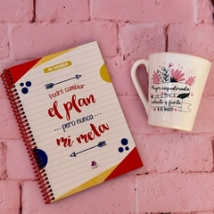 AGENDA A5 TAPA CON FRASE INTERIOR A COLOR 2024 - comprar online