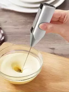 Batidor manual ideal para batir leche o cafe NO INCLUYE PILAS