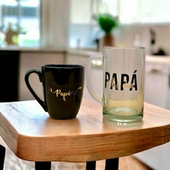 COMBO DÍA DEL PADRE CHOP VIDRIO 500 + TAZA NEGRA CON FRASE DORADA 330 EN CAJA