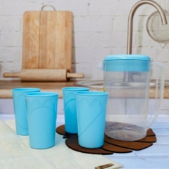 Set de Jarra de Pvc de 2 litros con 4 vasos pastel - comprar online