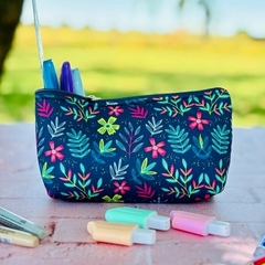 Cartuchera Tubo Escolar simil NEOPRENE SUBLIMADA con cierre en internet