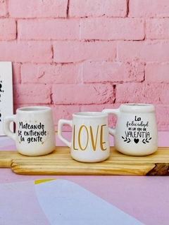 Mate Retro de Ceramica con Frase Aleatoria (detalle en el esmaltado)