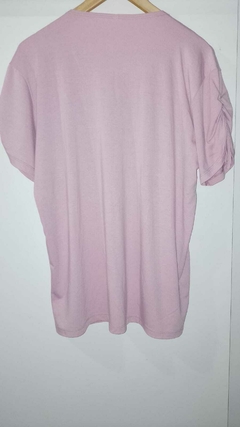 Remera Rosa Amplia-con Aplique -usada - Impecable en internet