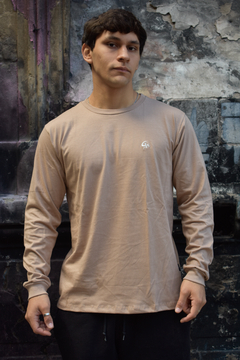 REMERA MANGA LARGA “BASICS” - Gorila Mode