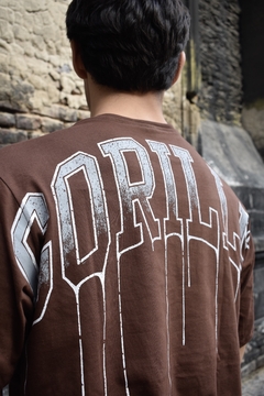 REMERA OVERSIZED “GORILLAS” en internet