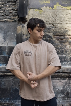 REMERA OVERSIZED “GORILLAS”