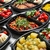 Marmitas e saladas